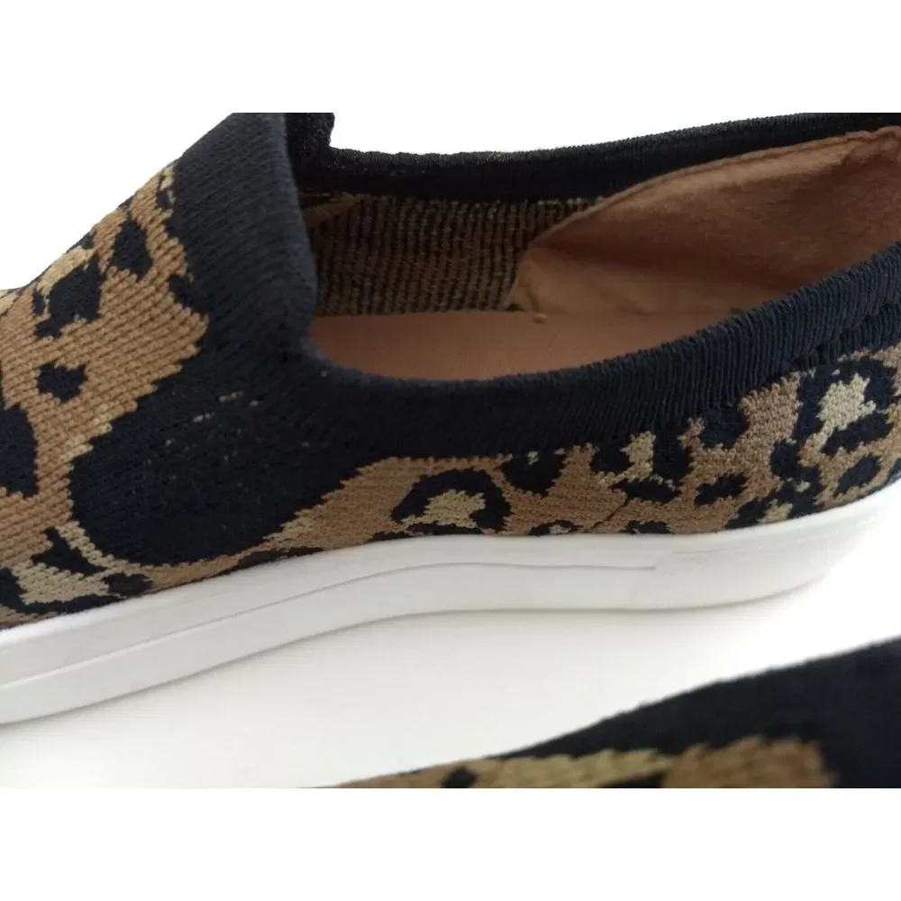 Cushionaire Leopard Print Slip On‎ Knit Sneakers Rory Women's 8M Heel Tab
